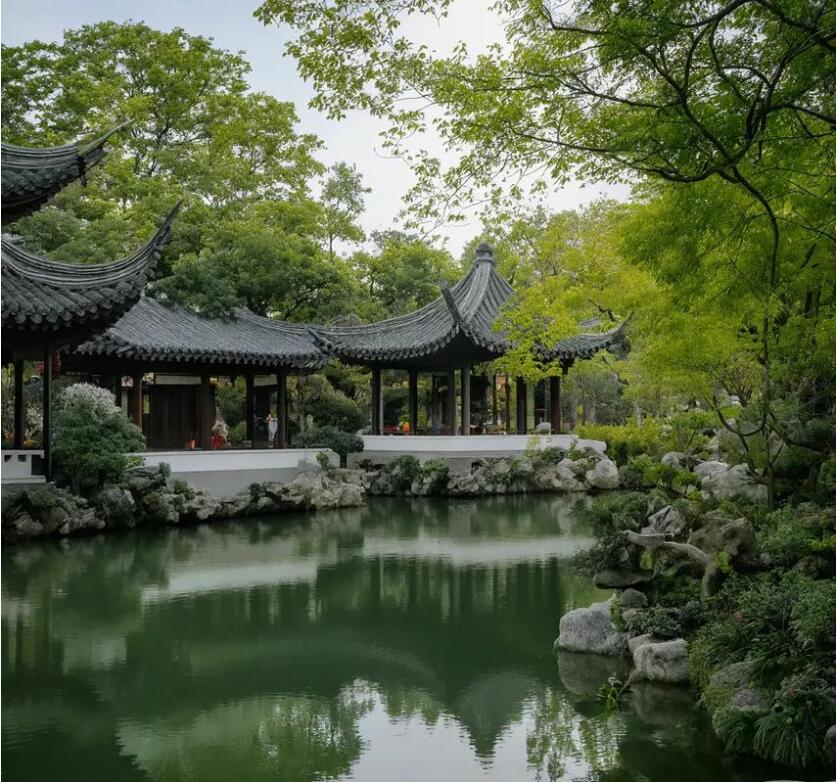 雅安雨城浮尘餐饮有限公司