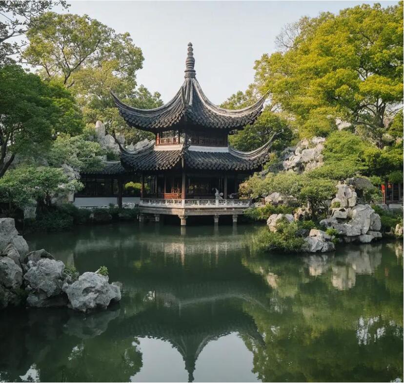 雅安雨城浮尘餐饮有限公司